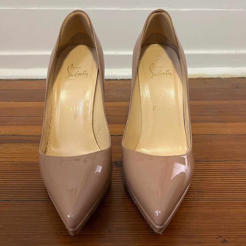 Louboutin patent leather tan pumps, size 37, 100 mm (4 inch) heel